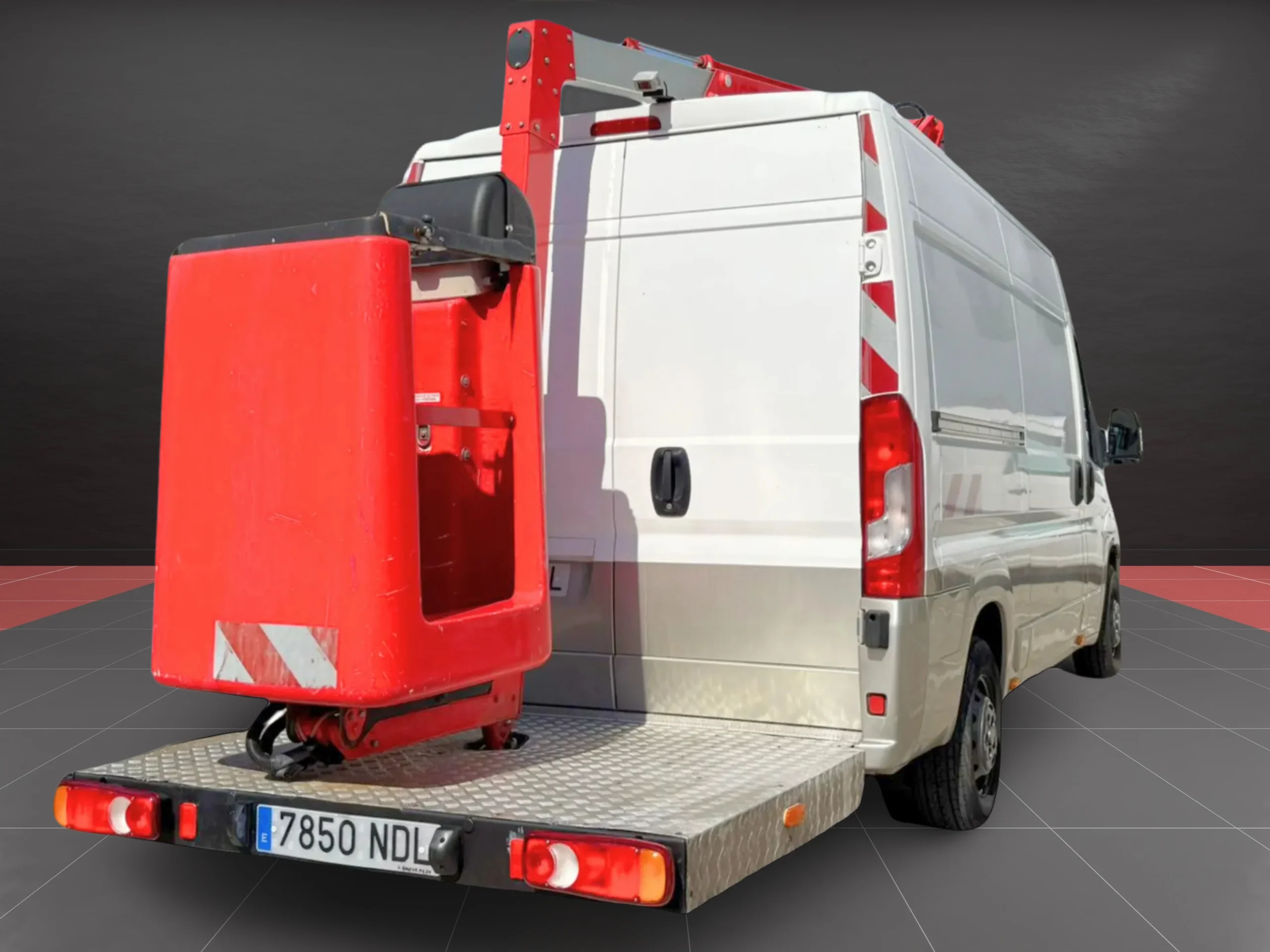 Citroen Jumper L2H2 Con Cesta Elevadora 110 CV - Foto 1